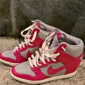 Nike Women's Vibrant Pink and Gray dunks high rise